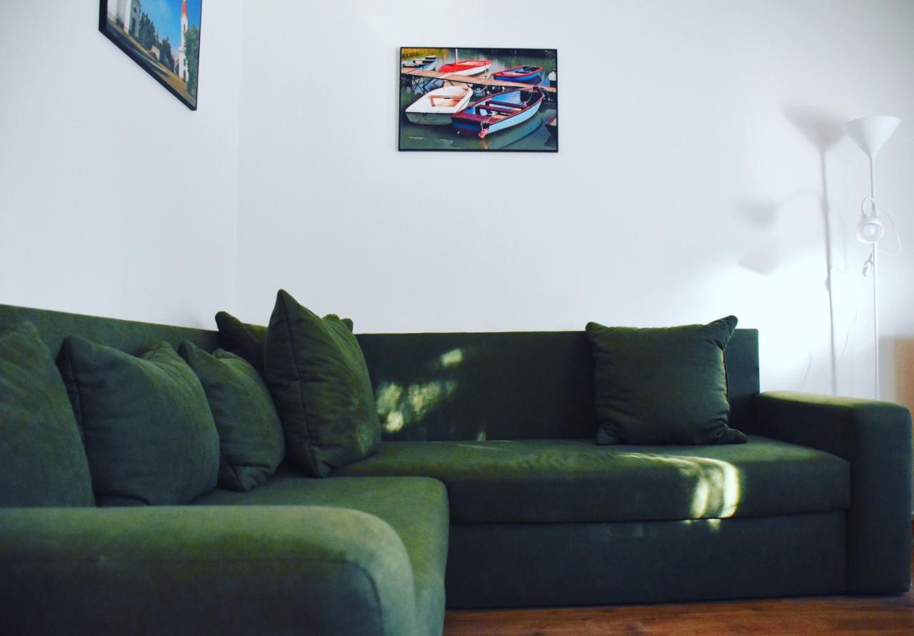 Pellegrini Apartman Balatonakali Exterior foto